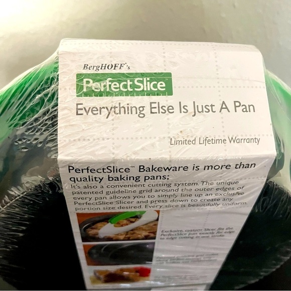 BergHOFF's Perfect Slice Non-Stick Bakeware Pie & Custom Slicing System in One - Picture 4 of 9